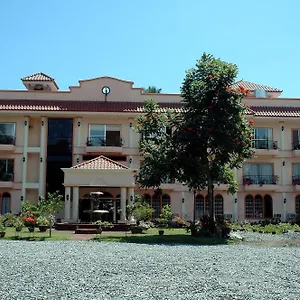 Chateau Del Mar Hotel